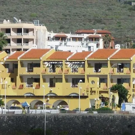 Albatros By Malibu Aparthotel *