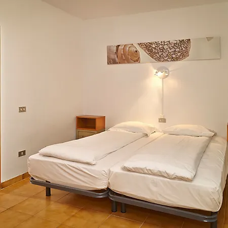 Albatros By Malibu Aparthotel