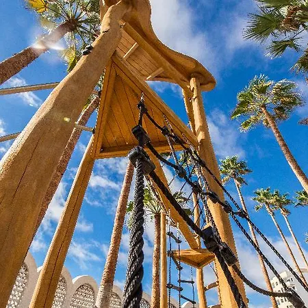 Albatros By Malibu Aparthotel